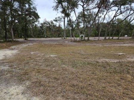 2.5 acres with utilities