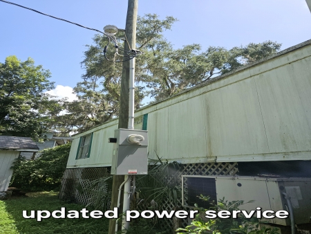 Suwannee River frontage. 2 lots, mobile home, utilities: Px3 px3